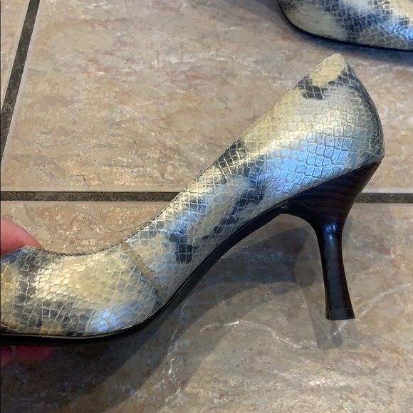 Preview International Leather Heels - Picture 2 of 6